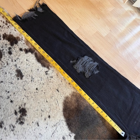FREE PEOPLE NWT Maggie Mid Rise Strait Washed Black Distressed Jeans‎ Size 24 - Picture 12 of 12